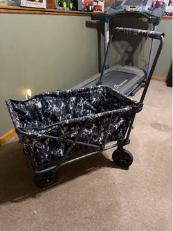 Collapsing sports wagon-camo finish