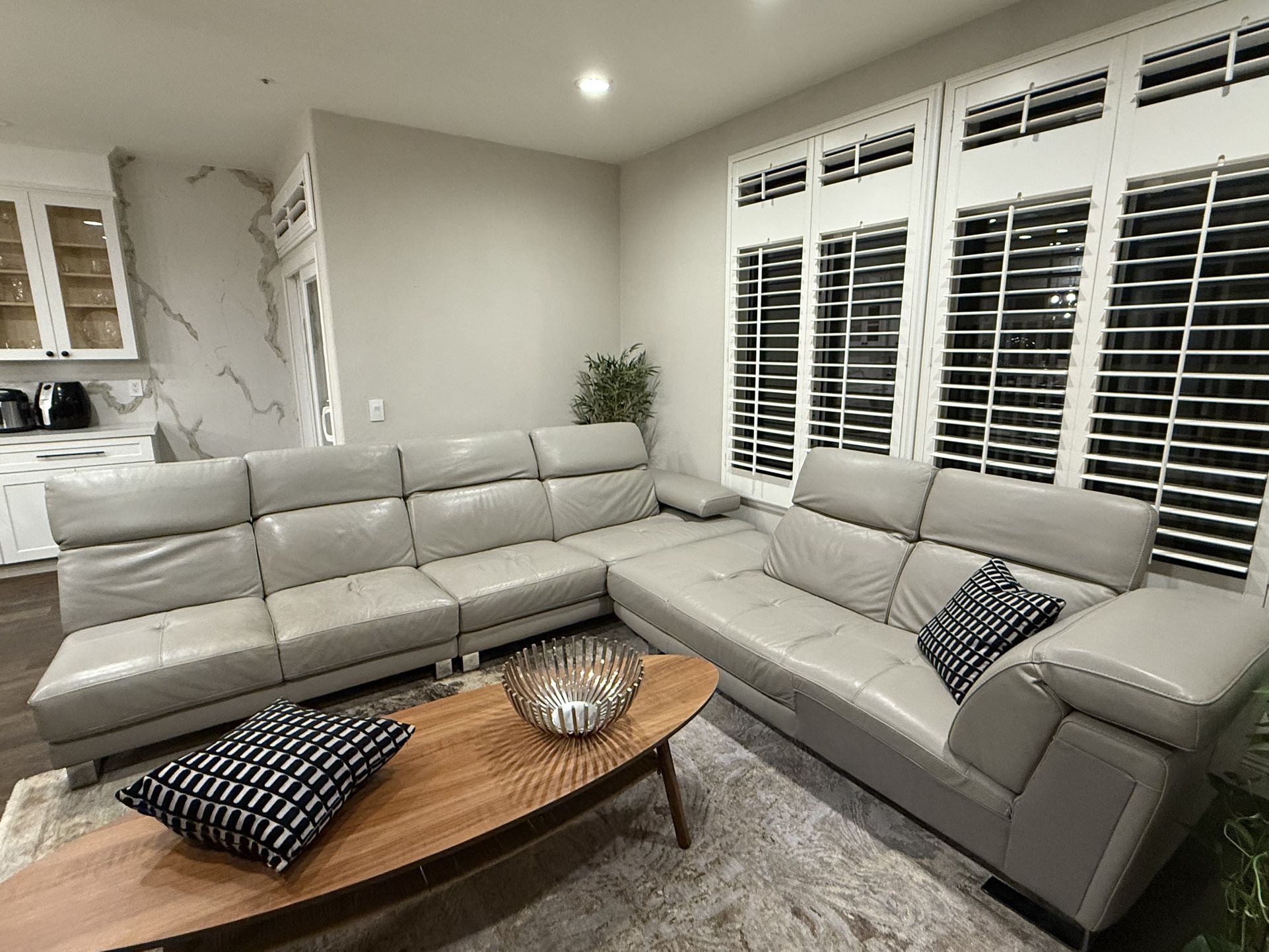 Italy 2000 Luxury Leather Couch