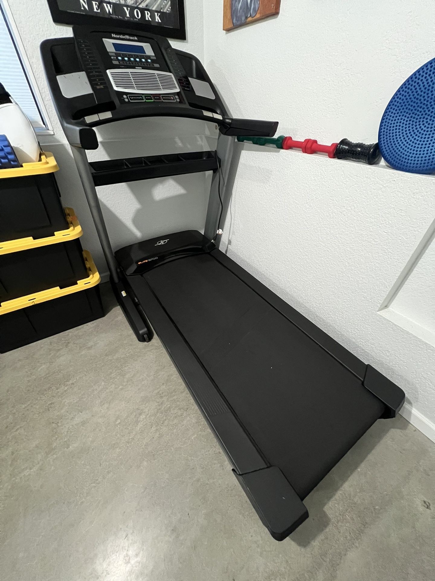 NordicTrack Elite 3700 Treadmill