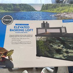 Thrive Elevated Basking Loft