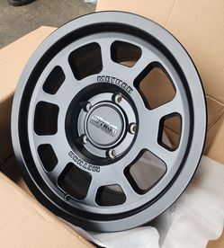 New 17" METHOD OFF ROAD WHEELS MR705 BEAD GRIP 5x150mm TOYOTA TUNDRA SEQUOIA LAND CRUISER LEXUS LX