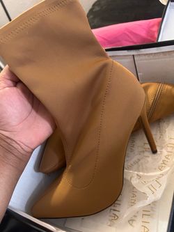 Tan Boot Heels (Size 8)