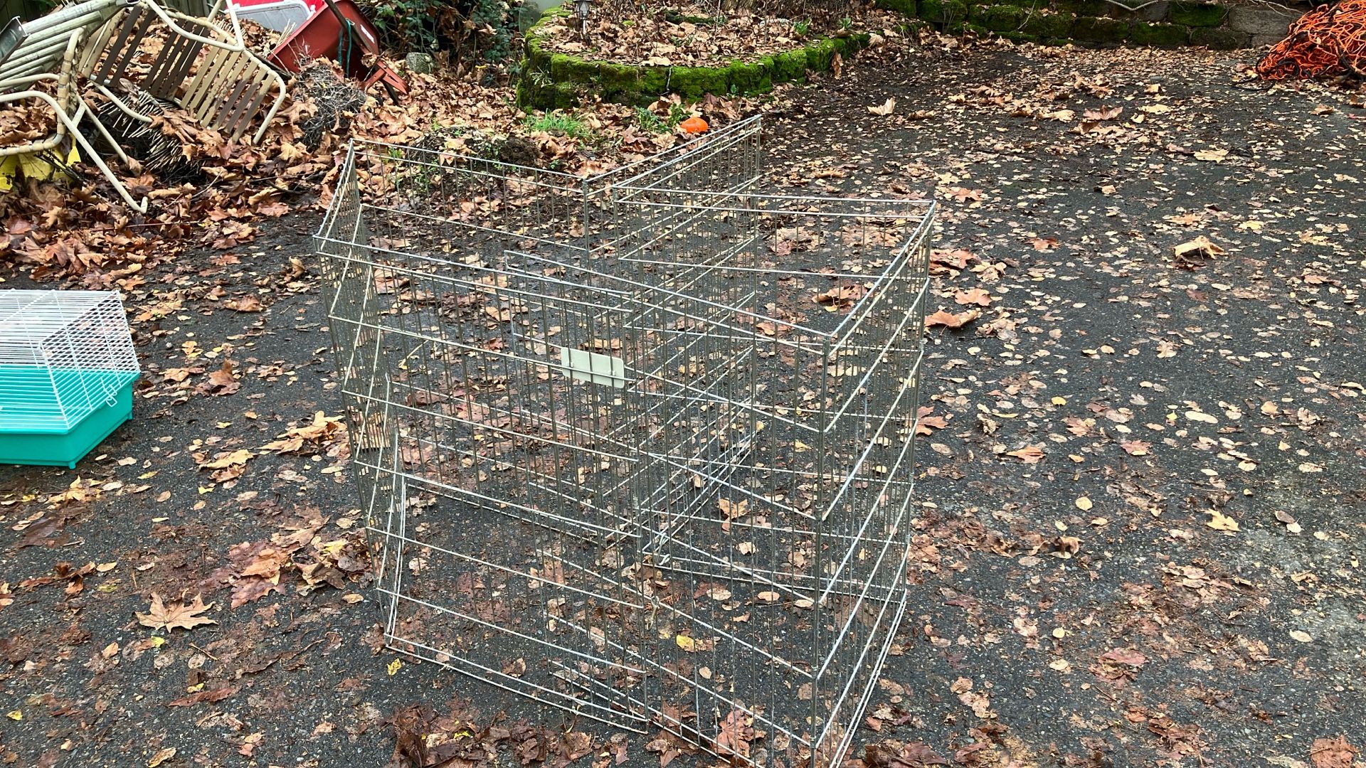 Medium & Large Foldable Dog Fences