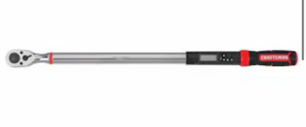 CRAFTSMAN  CRAFTSMAN 1/2-in Drive Digital Torque Wrench 50-ft/lb to 250-ft/lb with Batteries Included