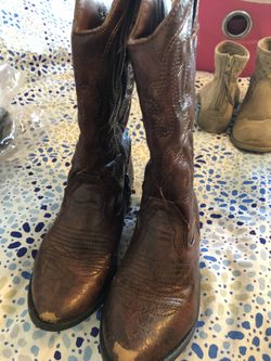 Girls boots size 12