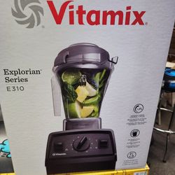 Vitamix Explorian Series E310 10-speed Blender