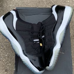 Jordan retro 11 Retro Low Infrared 23 size 7y