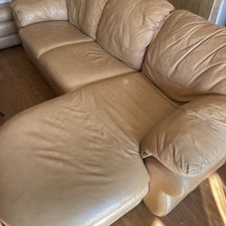Leather Sectional Sofa/Couch