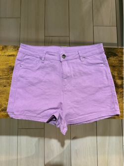 💜Lavender High-Waisted Shorts – Size Small💜