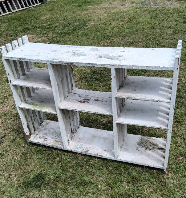 Beachy Shelf