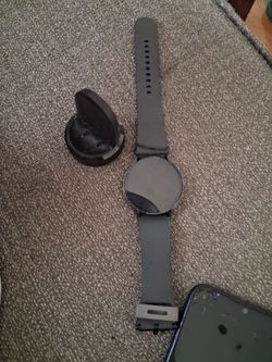 Galaxy Watch with Charging Dock