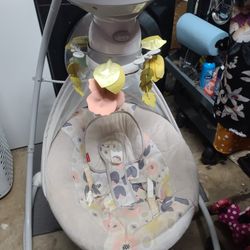 Baby Swing Fisher Price 