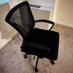Grad Sale: Chair Used Less Than A Year 