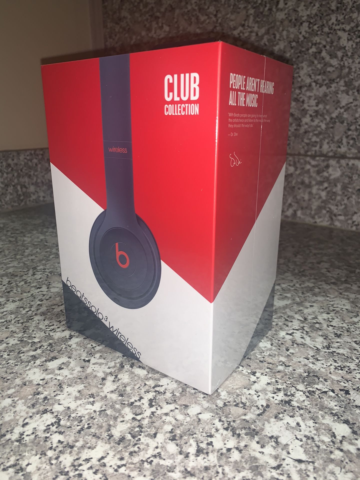 BRAND NEW SEALED Beats Solo 3 Wireless Headphones