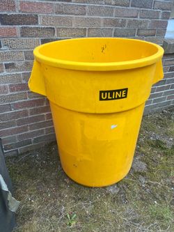 Uline 55 gallon trash bin