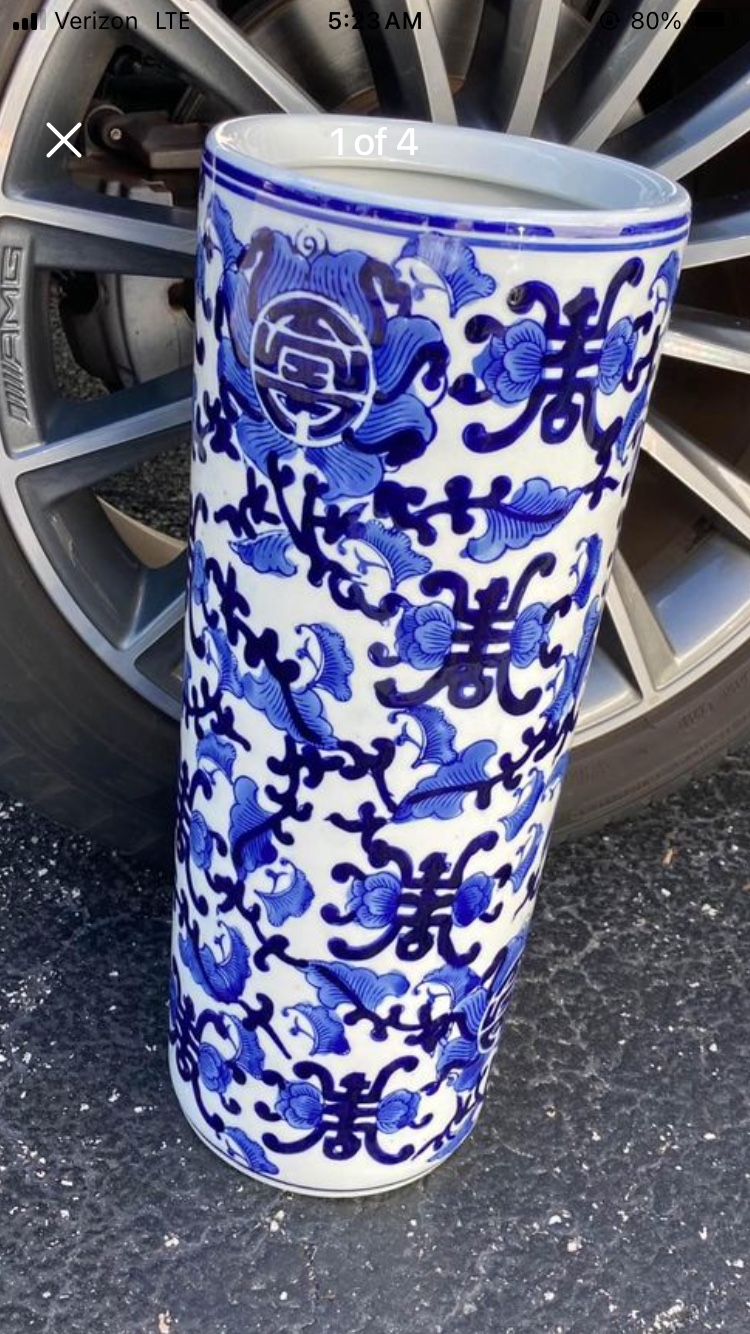 18” Blue & White Asian Chinese Chinoiserie Floor Vase For Flowers Or Bamboo Sticks, Or Use It As An Umbrella Stand - Walking Cane Holder. 