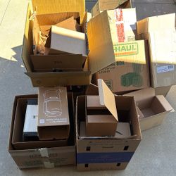 Free Moving Boxes 