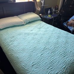 Queen Mattress Frame And Bed - High Quality Wood- Purchased For $5,000 - Selling For $250