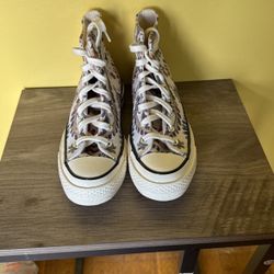 Converse Flower Size 7 Women’s 