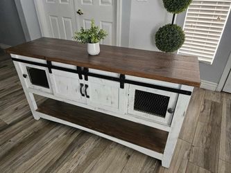 Beautiful Farmhouse-style/rustic Console Table/sofa Table