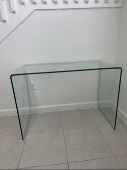 Premium Tempered Glass Table