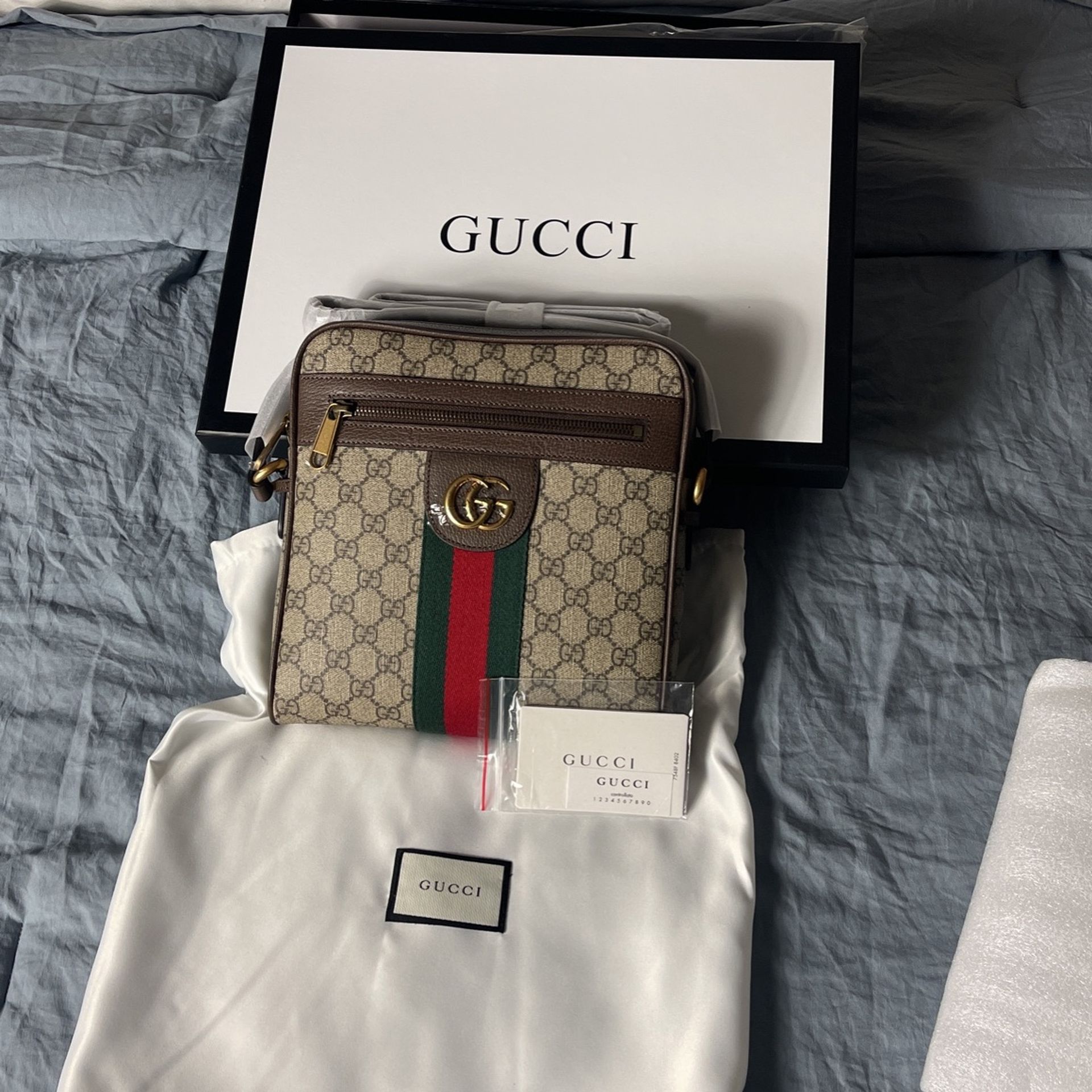 GUCCI MESSENGER BAG