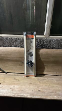 Everbilt dryer vent cleaning kit new.