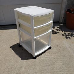 Storage Drawer Unit / Plastic Bin 