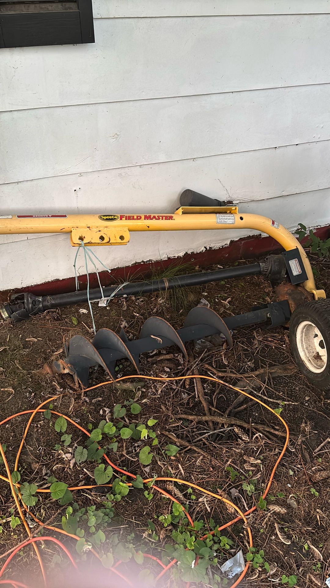 SpeecoPost Hole Digger