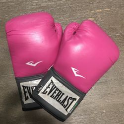 Everlast Women’s Pink Boxing Gloves 12oz