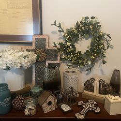 Gorgeous Staging Decor A Set Blues And Creams 