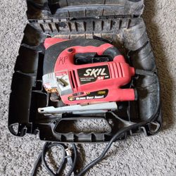 Skil Jigsaw With Accessories 