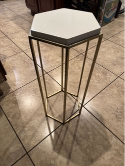 Plant/Corner Stand