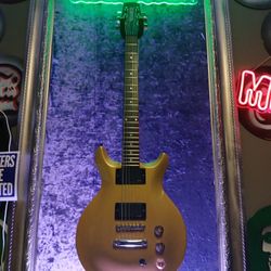 Hamer Gold Top Dbl Cut With EMG Pickups 