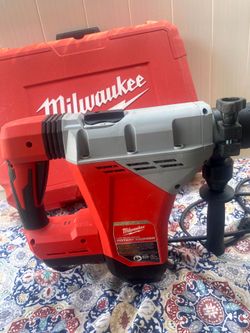 Milwaukee 1-3/4" SDS MAX Rotary Hammer