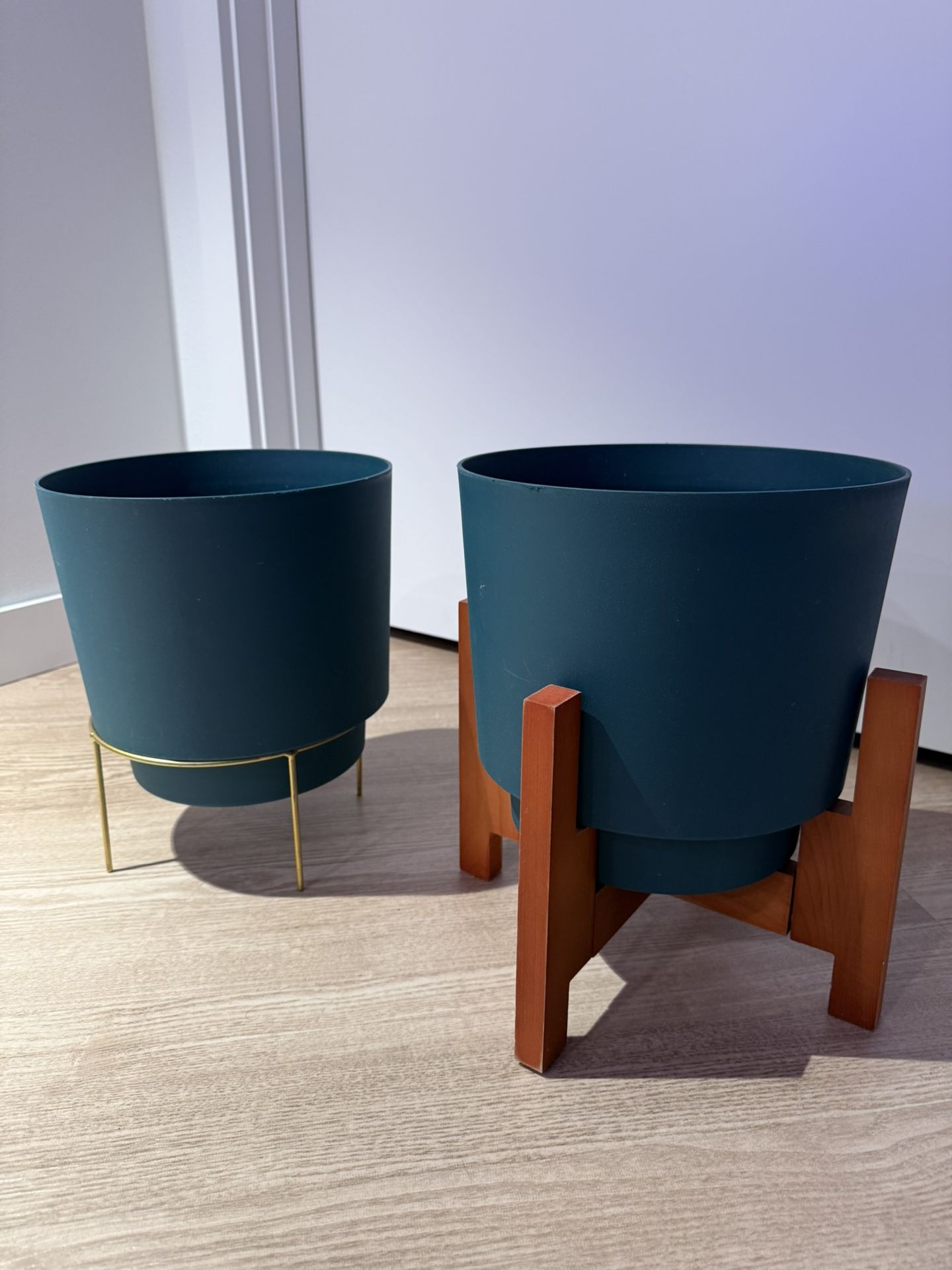 Planter With Plant Stand