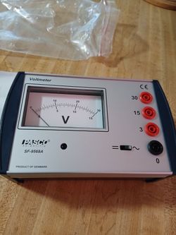 VOLTMETER SF-9568A