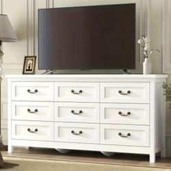 BEAUTIFUL WHITE 9 DRAWERS DRESSER BRAND NEW 60X17X34 .ROLLING DRAWERS GREAT QUALITY!!