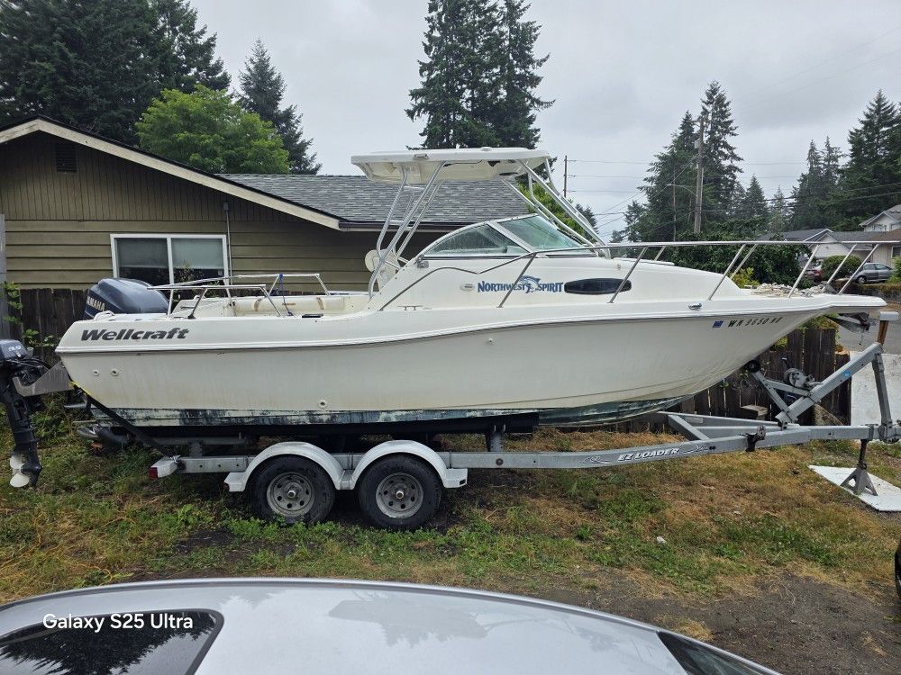 2001 WELLCRAFT BOAT 24FT FISHING