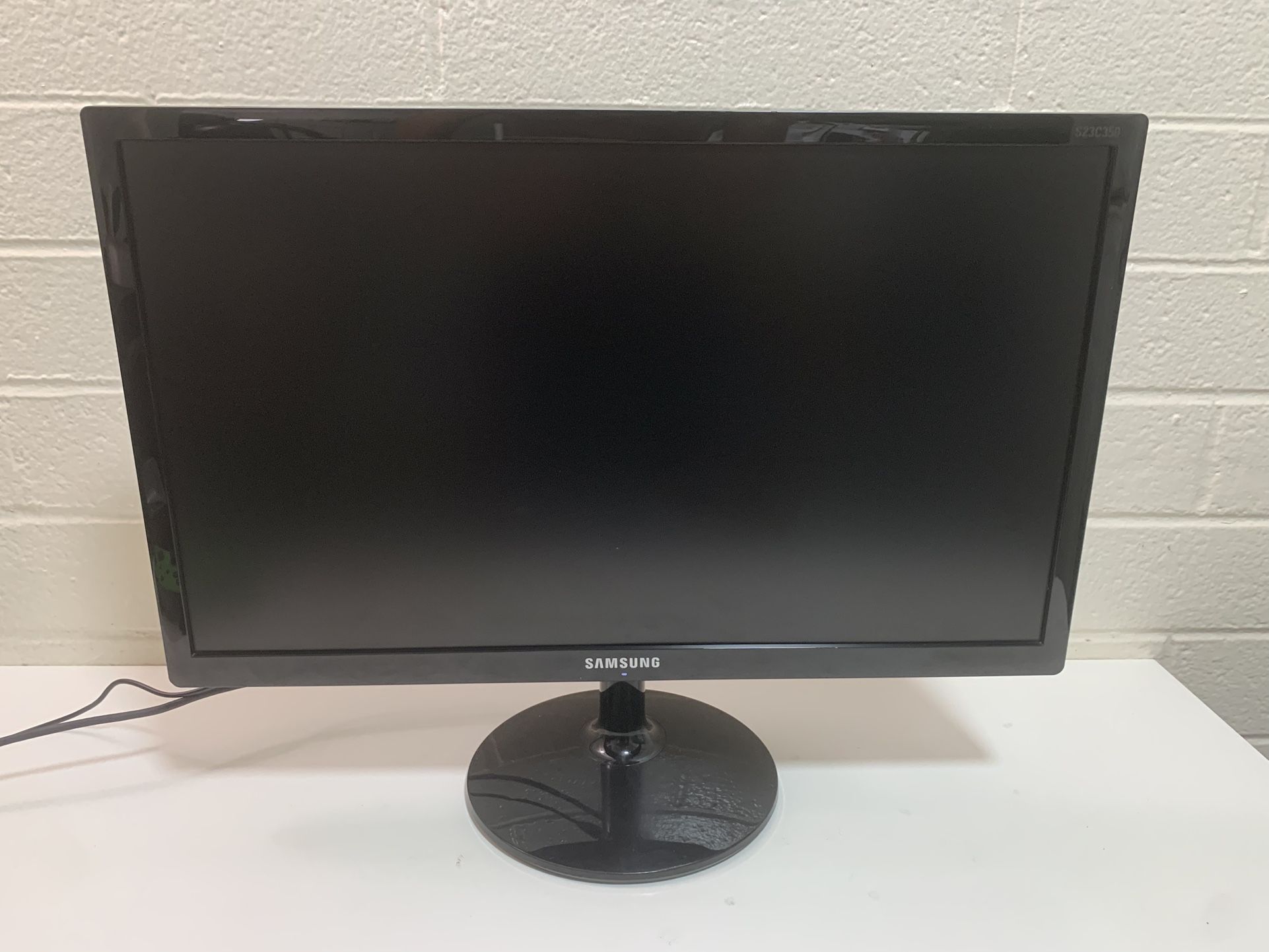 23” 1080P Samsung Monitor 