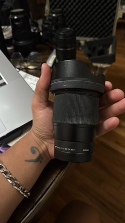 Sigma 16mm f/1.4 DC DN Canon EF-M camera lens