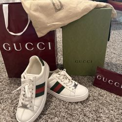 Gucci Leather Shoes 