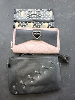 WALLETS GOOD CONDITION 