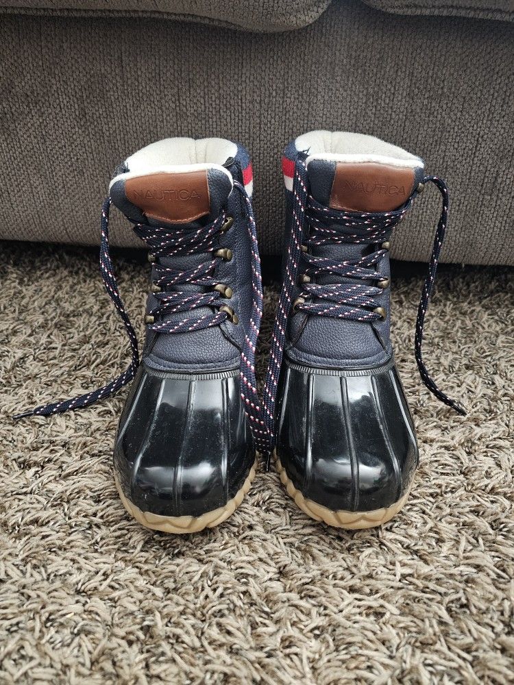 Nautica Waterproof Boots (Size 8)