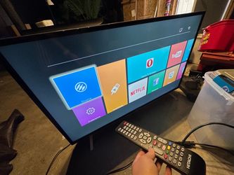 Hitachi LE48M4S9 is a 48-inch 1080p Full HD LCD smart TV
