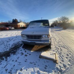 1996 Ford E-350