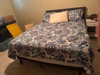 Queen size bed