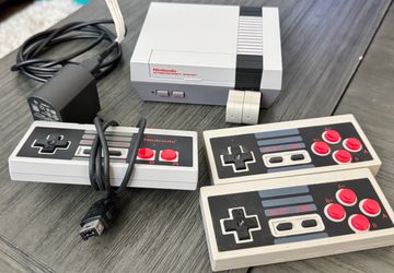 Official Nintendo NES Classic Edition – 30 Games + 3 Controllers – Tested