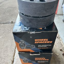 Silverado 1500 2 1/2 Inch Wheel Spacers