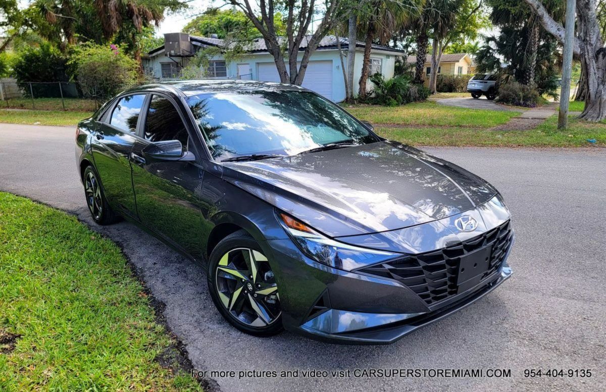 Like New 2023 Hyundai Elantra SEL – CLEAN TITLE! WARRANTY! LOW MILES!
